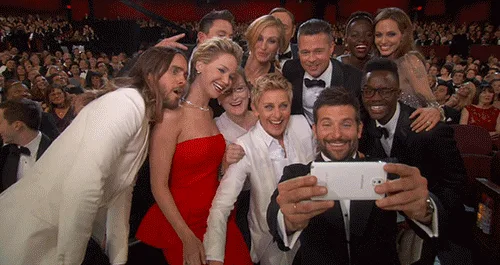 Convince Zac Efron to Make a Saynow for His Fans