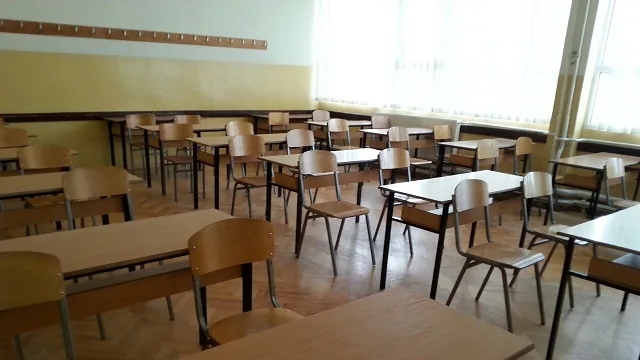 Peticion per hapjen e shkollave ne Shtator - 2020.