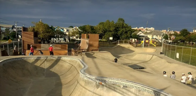 TORQUAY NEEDS A SKATE PARK