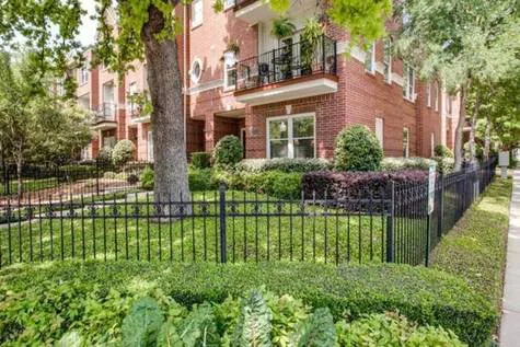 Opposition to PDS - Hall St & Howell St, Dallas (Z156.251)