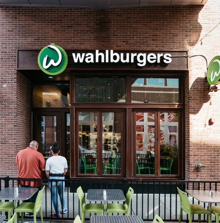 Wahlburgers in Chicago PLEASE!