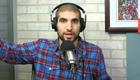 #FreeHelwani : Ariel Helwani is just a journalist, he doesnt deserve such a treatment