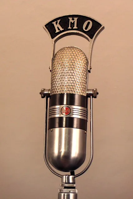 Kill Ralphie Cakes' fake radio career!