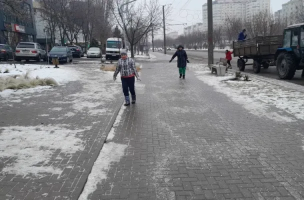 licitare de urgență pentru suspendarea orelor cu prezență fizică în data de 26 Ianuarie 2026