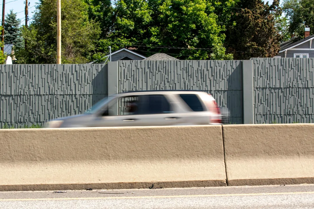 Missing sound wall between SR237 and Persian Drive on Fair Oaks exit
