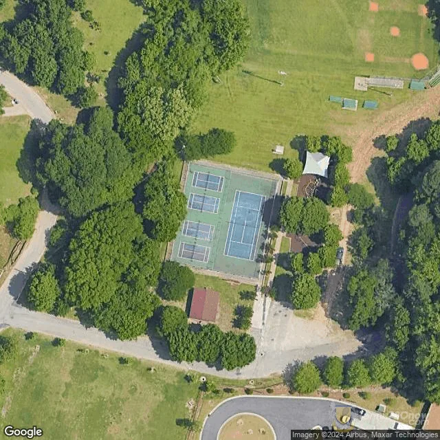 Grove Park Tennis Courts