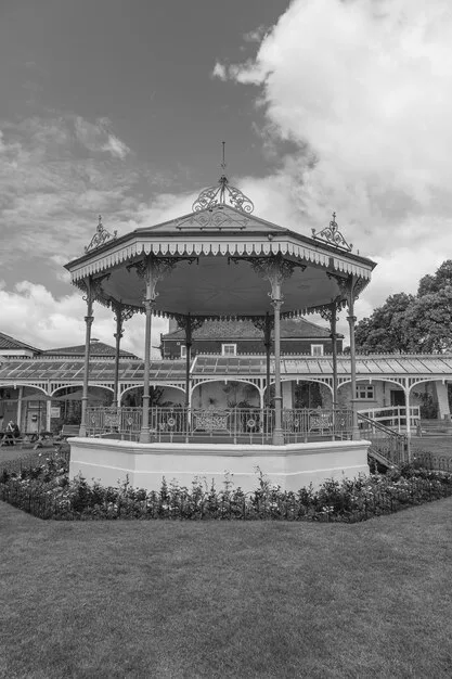 Petition To Rebuild Oakhill Park Bandstand.