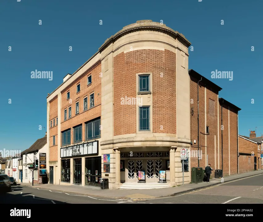 SAVE Regal Cinema in Evesham NOW!