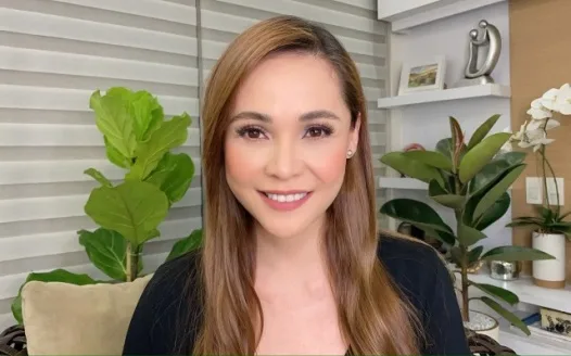 Convince Mommy Almira to start a home-cooked food business online