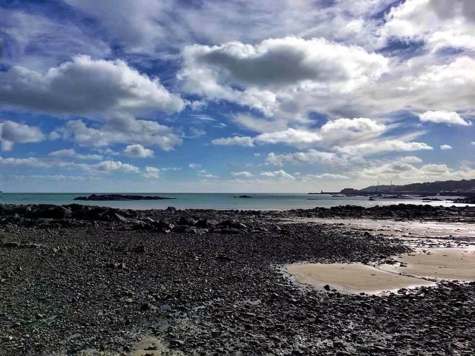 Say NO Guernsey Water building 13 meter long, 2.8 meter high Odour Chamber on  Bellegreve Bay.