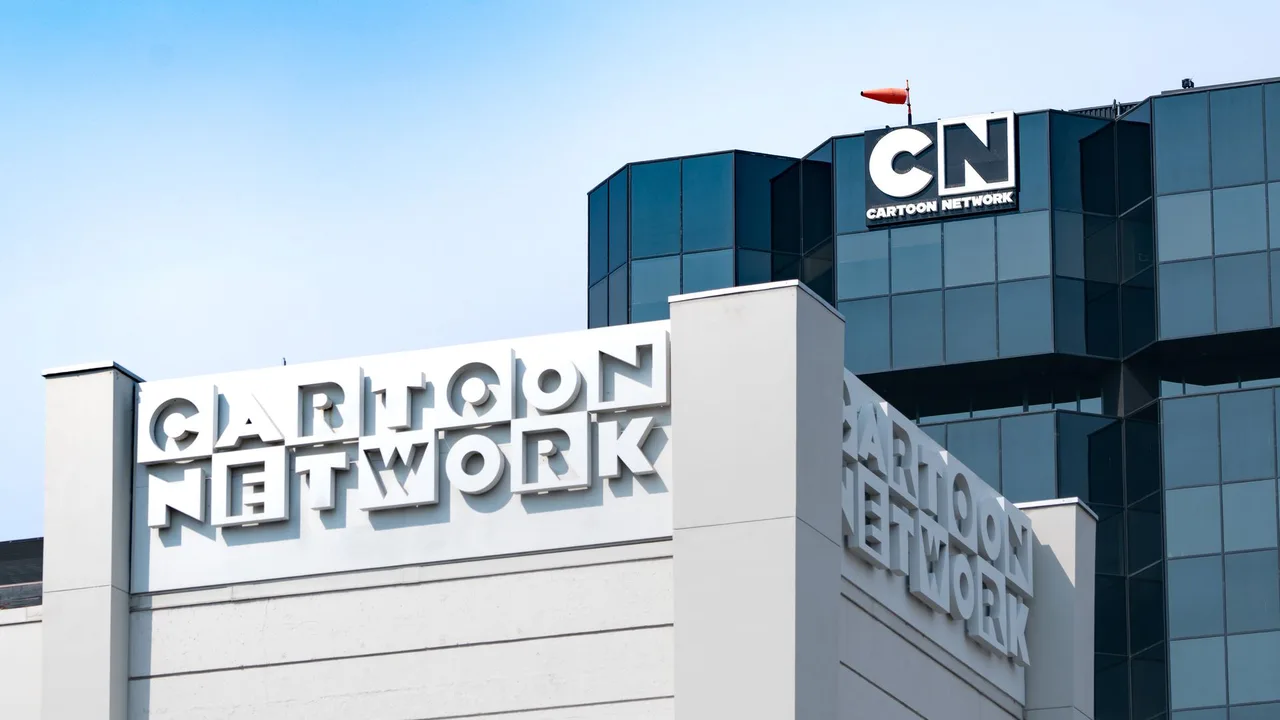 CHANGE BACK CARTOON NETWORK!!