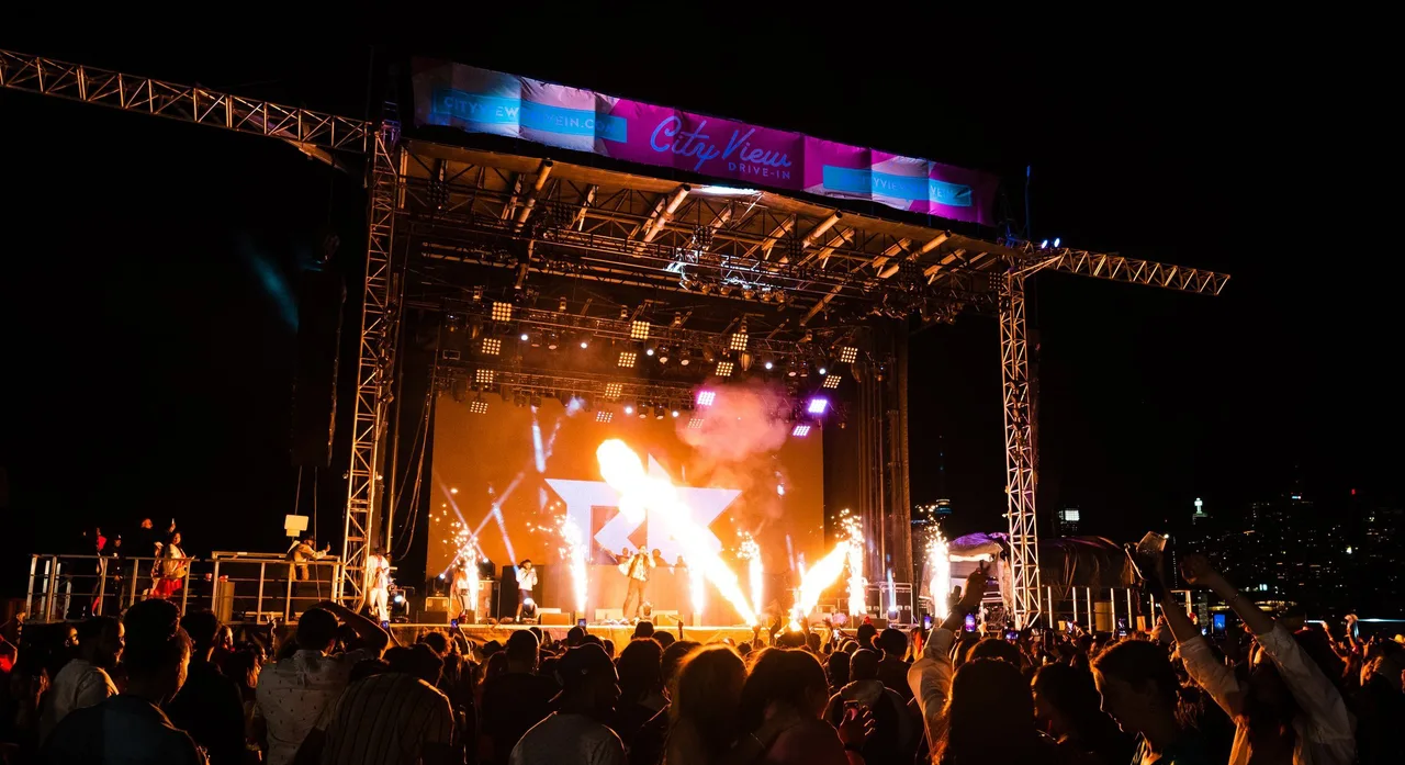 I want the 'SOS Music Festival' to continue
