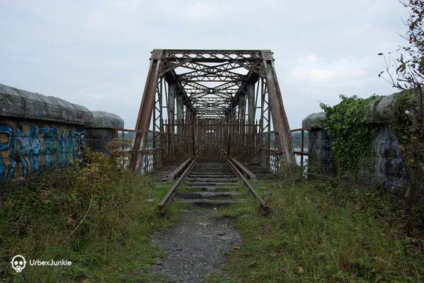 Save the Iron Bridge at the Bleach Green Ardmore from being demolished