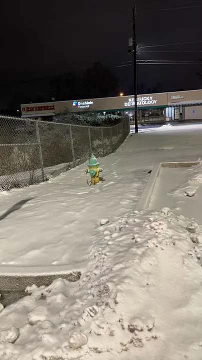 Sidewalk to Kroger