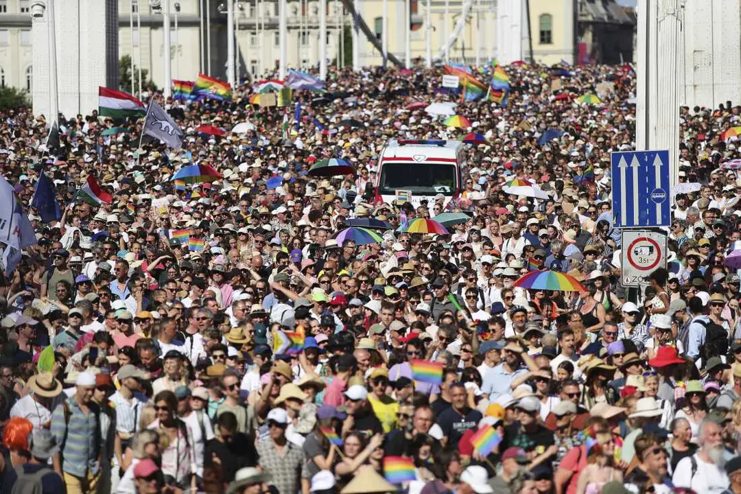 GAY PARADES IN MOSCOW