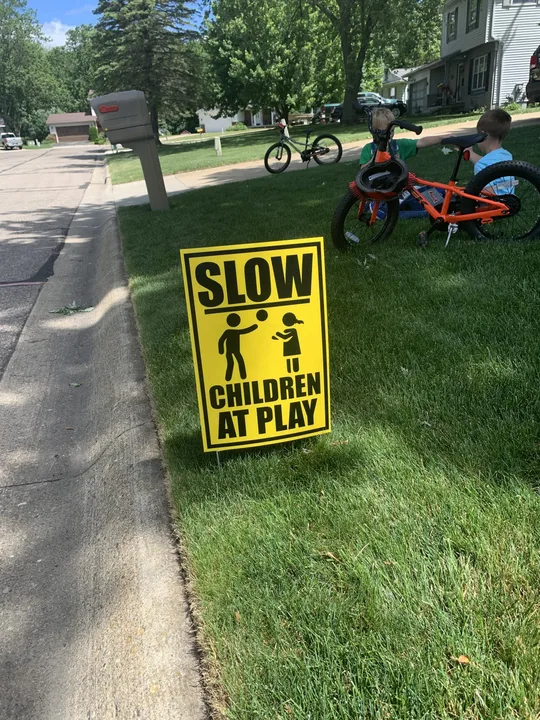 Hollybush Drive traffic safety
