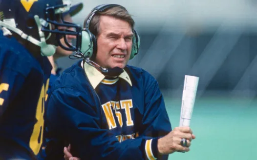 Petition to erect a statue for Don Nehlen at Milan Puskar Stadium