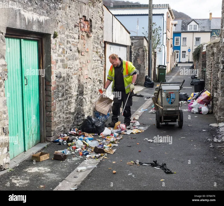 Stop litter, drink & other substances abusing our streets 