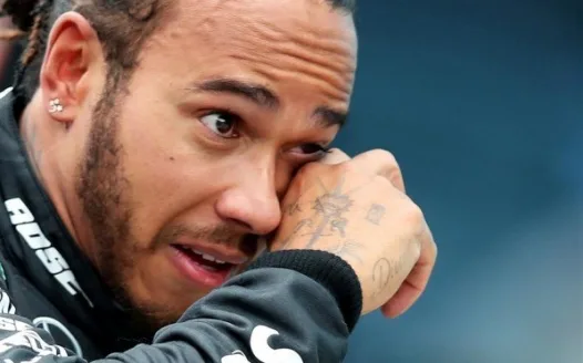 Please Lewis Hamilton stop your F1 career in 2022!