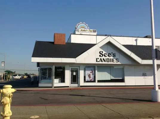 Bring Holiday Decorations Back to See's Candies on ECR SSF