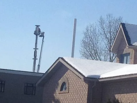 Petition to halt the operation and further construction of the newly erected cell tower on Lorne Park Road
