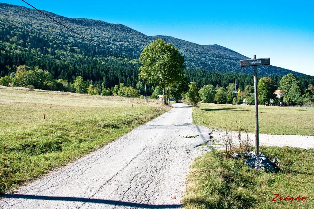 Apel za ograđivanje jame u selu Krasno, naselje Vukelići