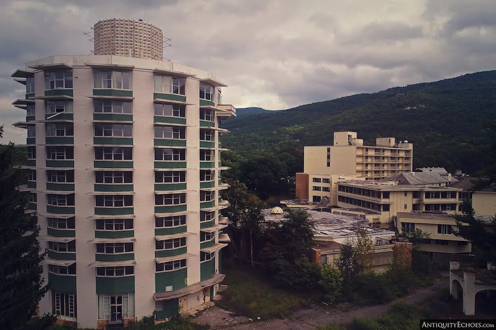 Support the Issuance of a Class 3 Gaming License for the Nevele Resort