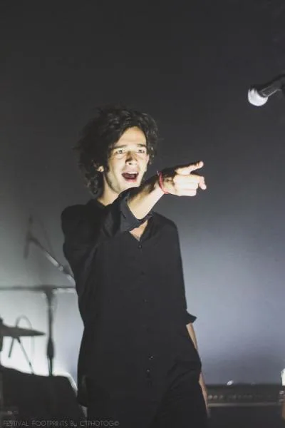 Matthew Healy (@Truman_Black) From The 1975 to Put *OMG* Back into his Twitter Name
