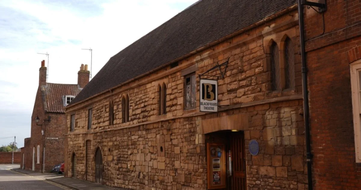 Delay closure of Blackfriars Theatre, Boston,