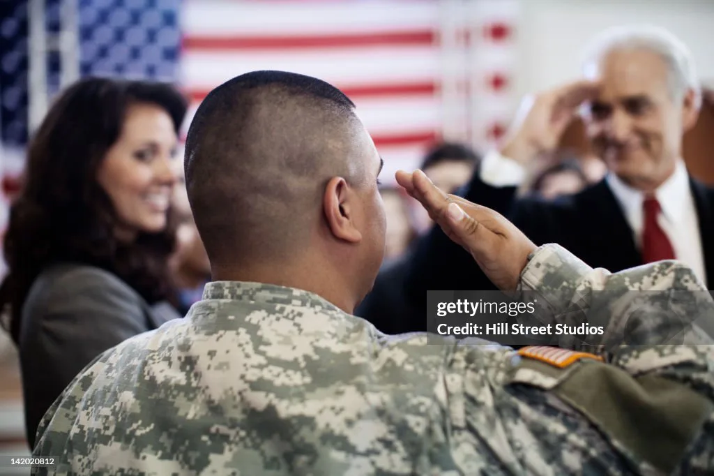 Politicians should serve in army