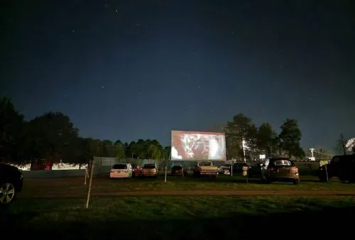 BRING BACK GLOUCESTER`S DRIVE IN MOVIE THEATER!