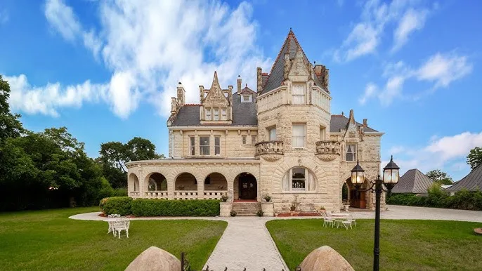 Save the Oaks Castle for our Community