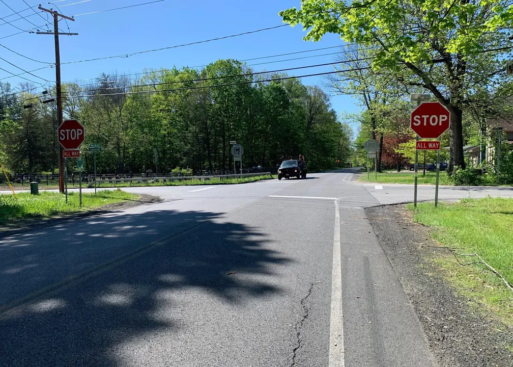 Petion to Get the Stop Sign Replaced on Summer Street