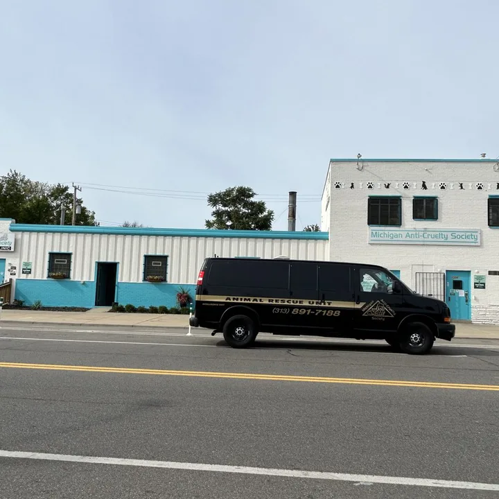 Stop the City of Ferndale from turning over Animal Control to Oakland County