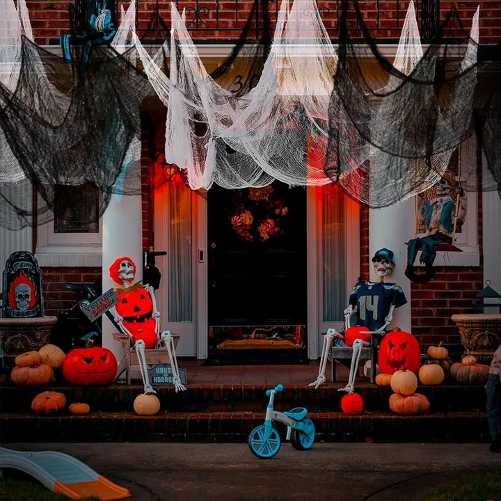 Eilish to have a halloween gaff
