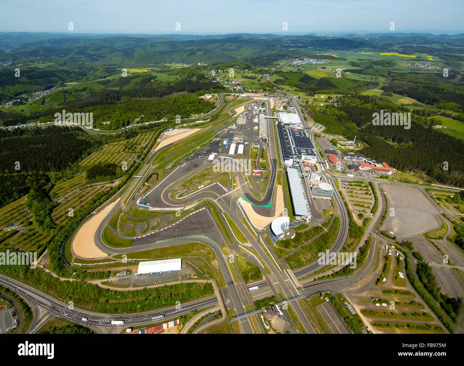Allow car manufacturers "no speed limit" access to the Nürburgring