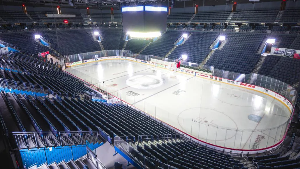Pour que l'aréna Samson de Ste-Dorothée à Laval devienne l'aréna Martin St-Louis.