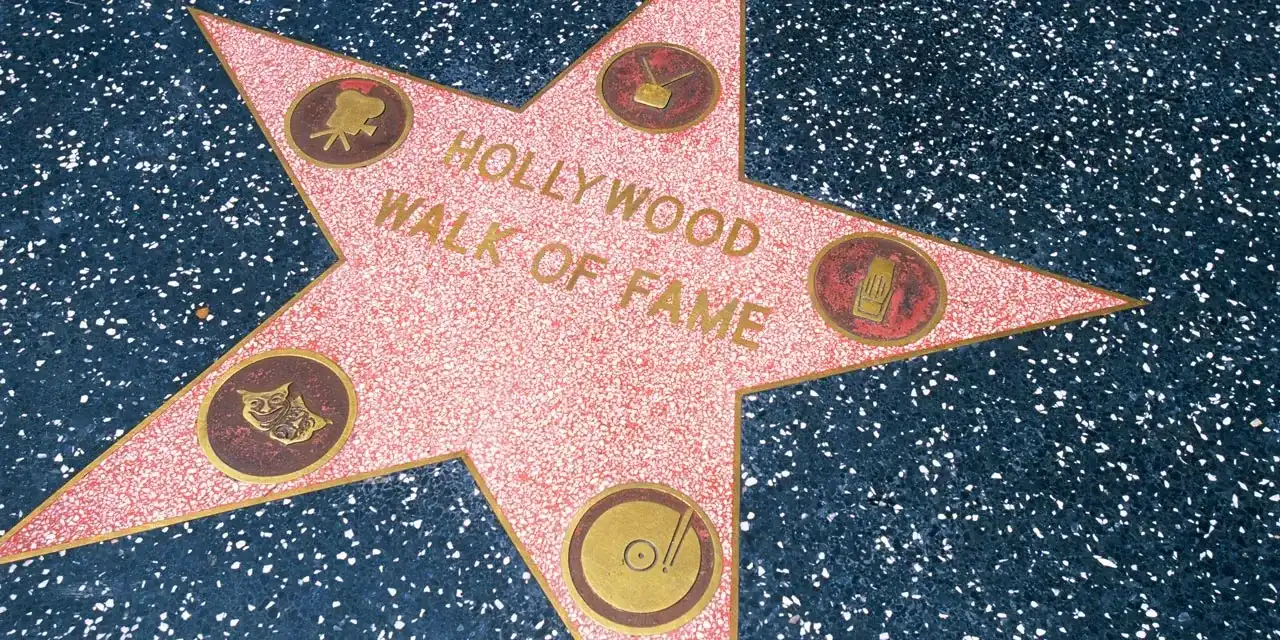 Taylor swift Hollywood Walk Of Fame Star 