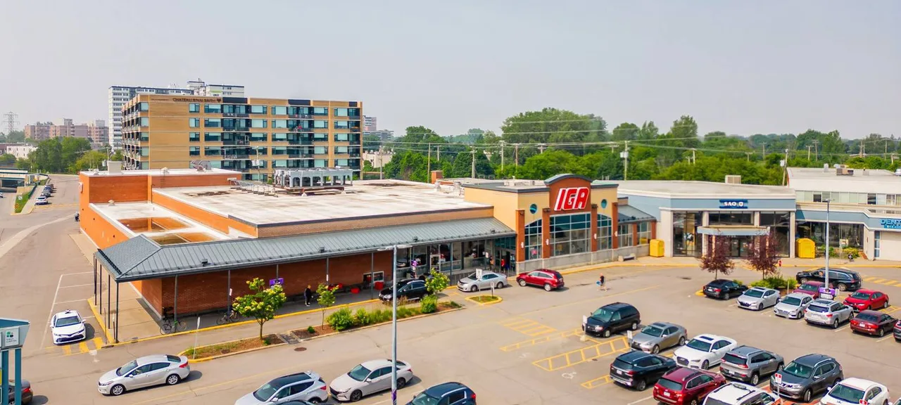 PETITION TO THE CÔTE SAINT-LUC CITY COUNCIL AND TO FIRST CAPITAL REALTY