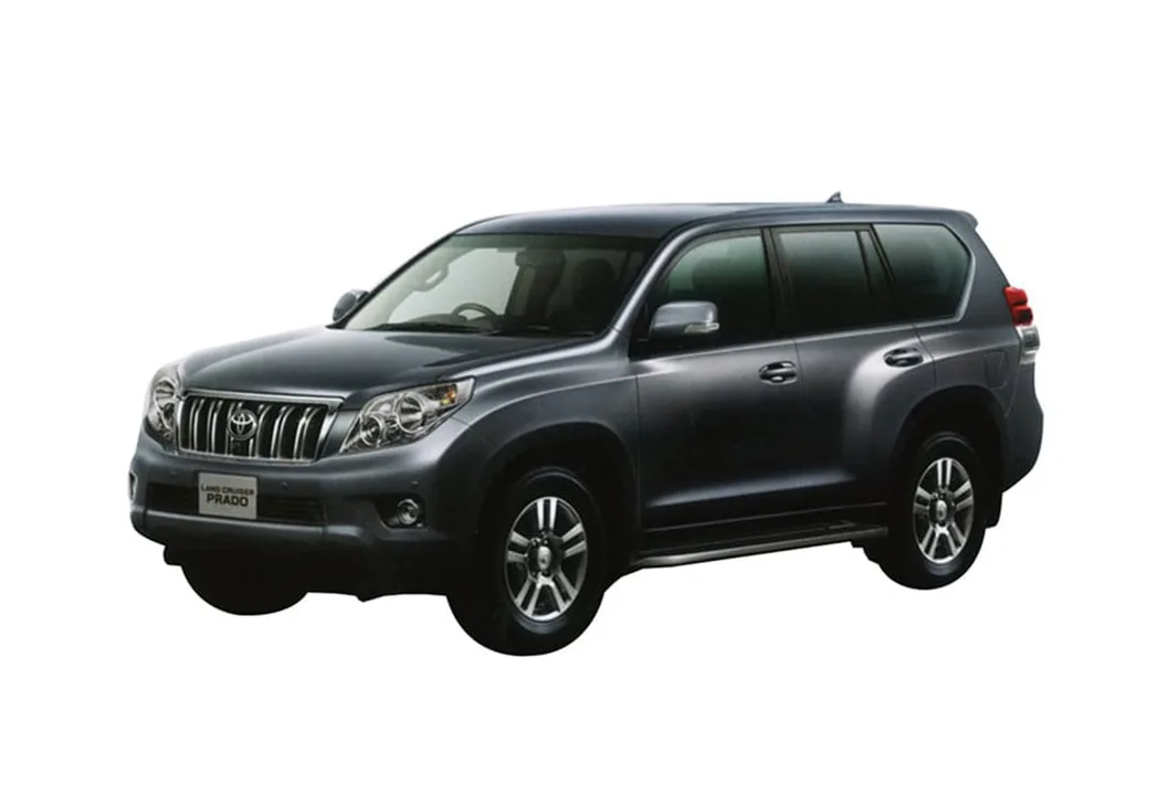 Fix my Toyota Prado Mud Flaps