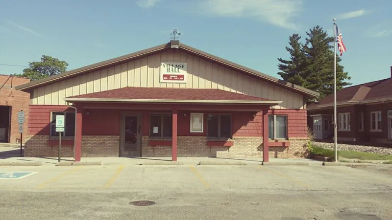 Petition to Require a Voter Referendum for Construction or Purchase of Existing Buildings for New Carlyle City Hall