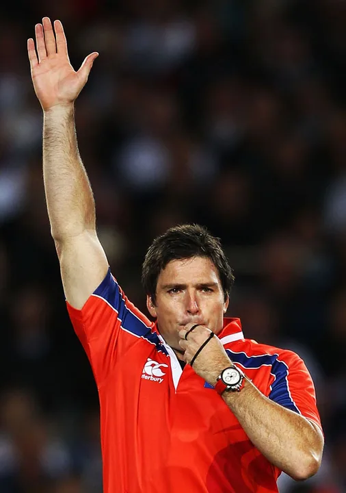 Stop poor referees ruining the beautiful game of Rugby!