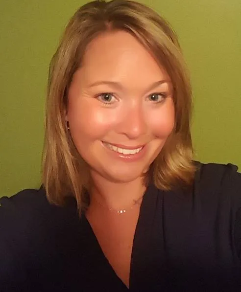 Vote Shelly Chesapeake Landing President