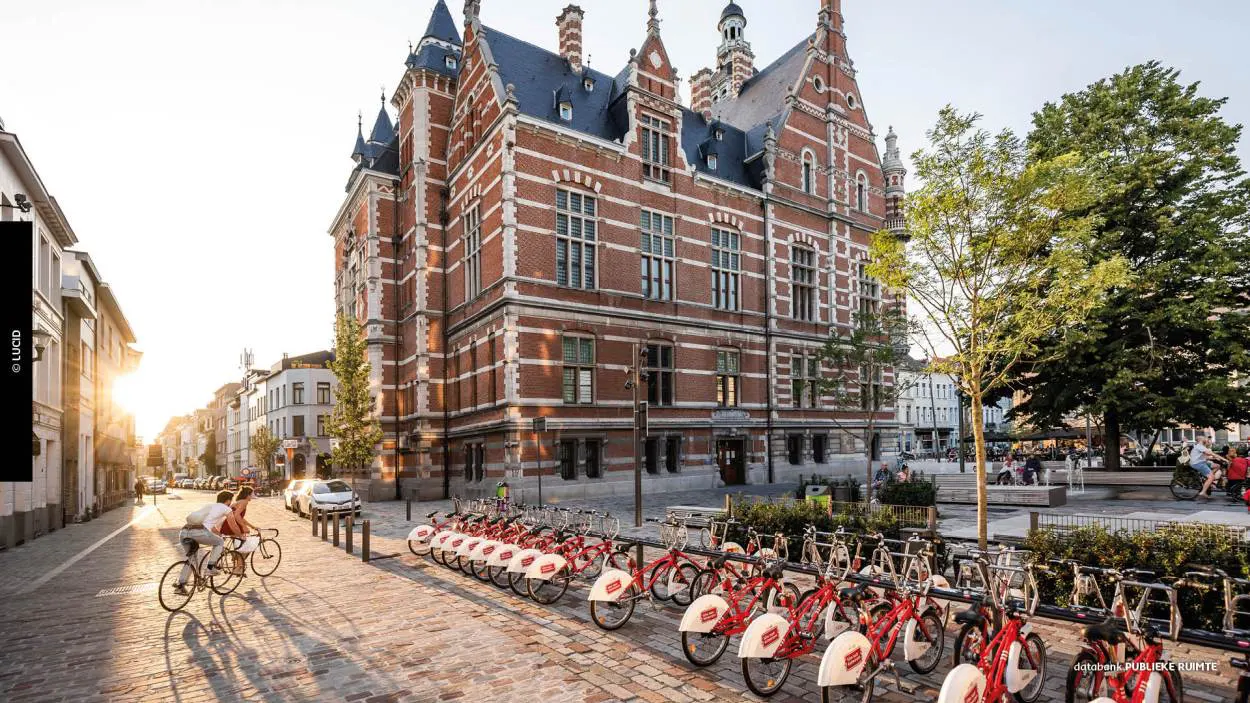 petitie moorkensplein