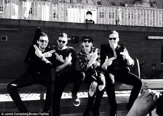 Fight for TheDarlingBuds