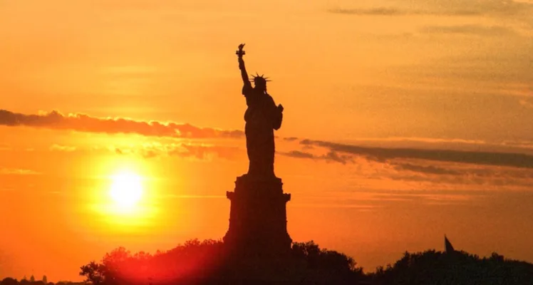 A PEACEFUL DECLARATION OF RIGHTS BY THE FREE PEOPLE OF THE WORLD