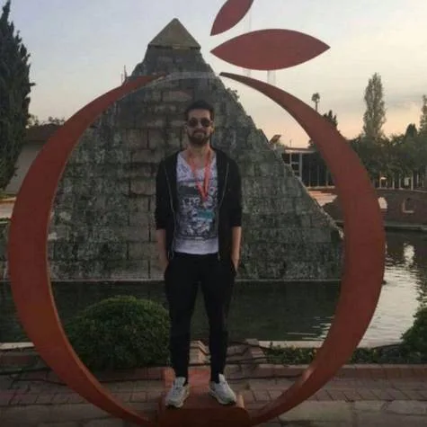 Petition for Ekin Koç to join twitter.