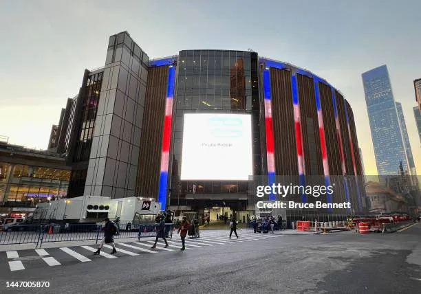 GET OUR NY KNICKS AND RANGERS BACK
