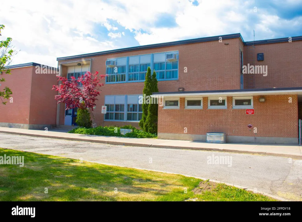 Recovery houses don't belong near a school!!