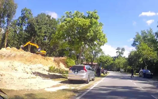 Bantahan Pembangunan yang Tidak Wajar di Jalan Utama Bukit Permata